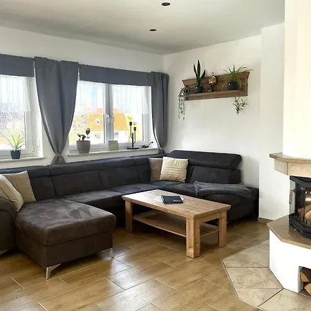Apartment Alter Konsum *